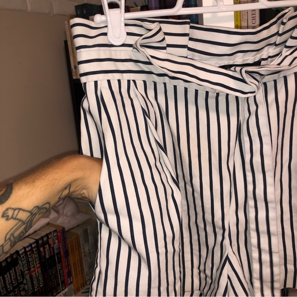 Zara | Striped High Waist Short | White & Dark Blue - Picture 5 of 6